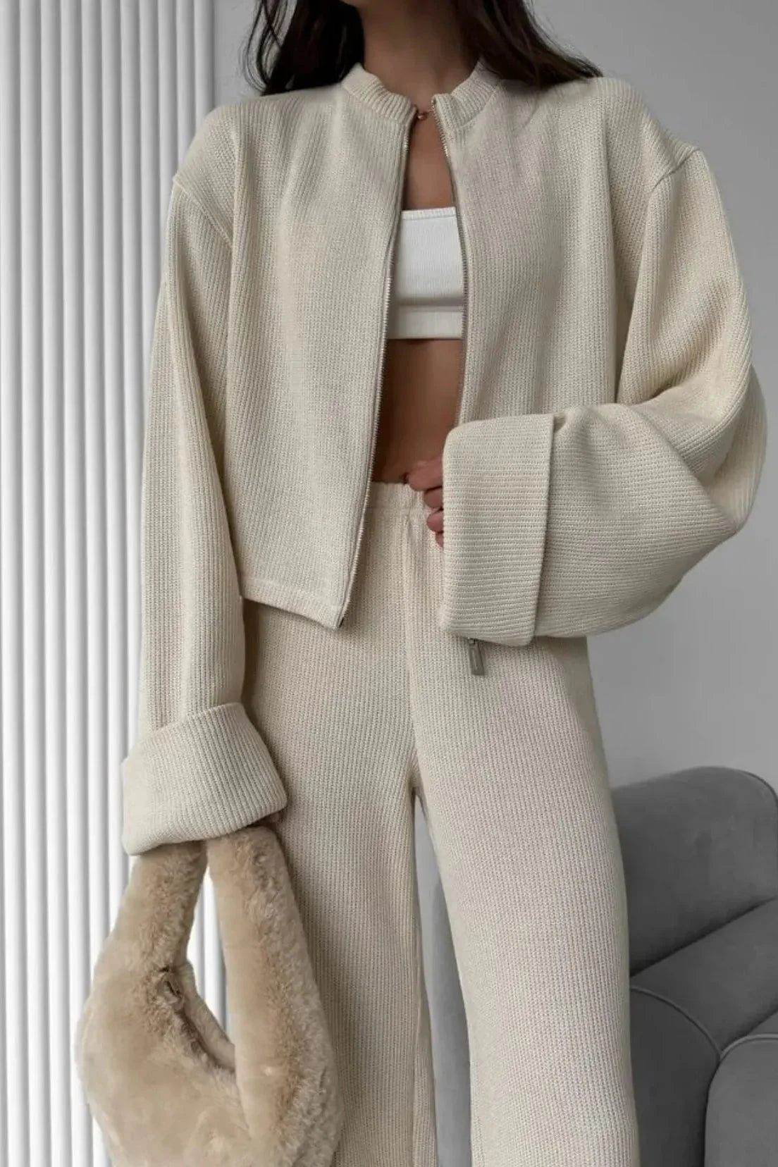 Knit Zip Set – Moderner Strick-Zweiteiler